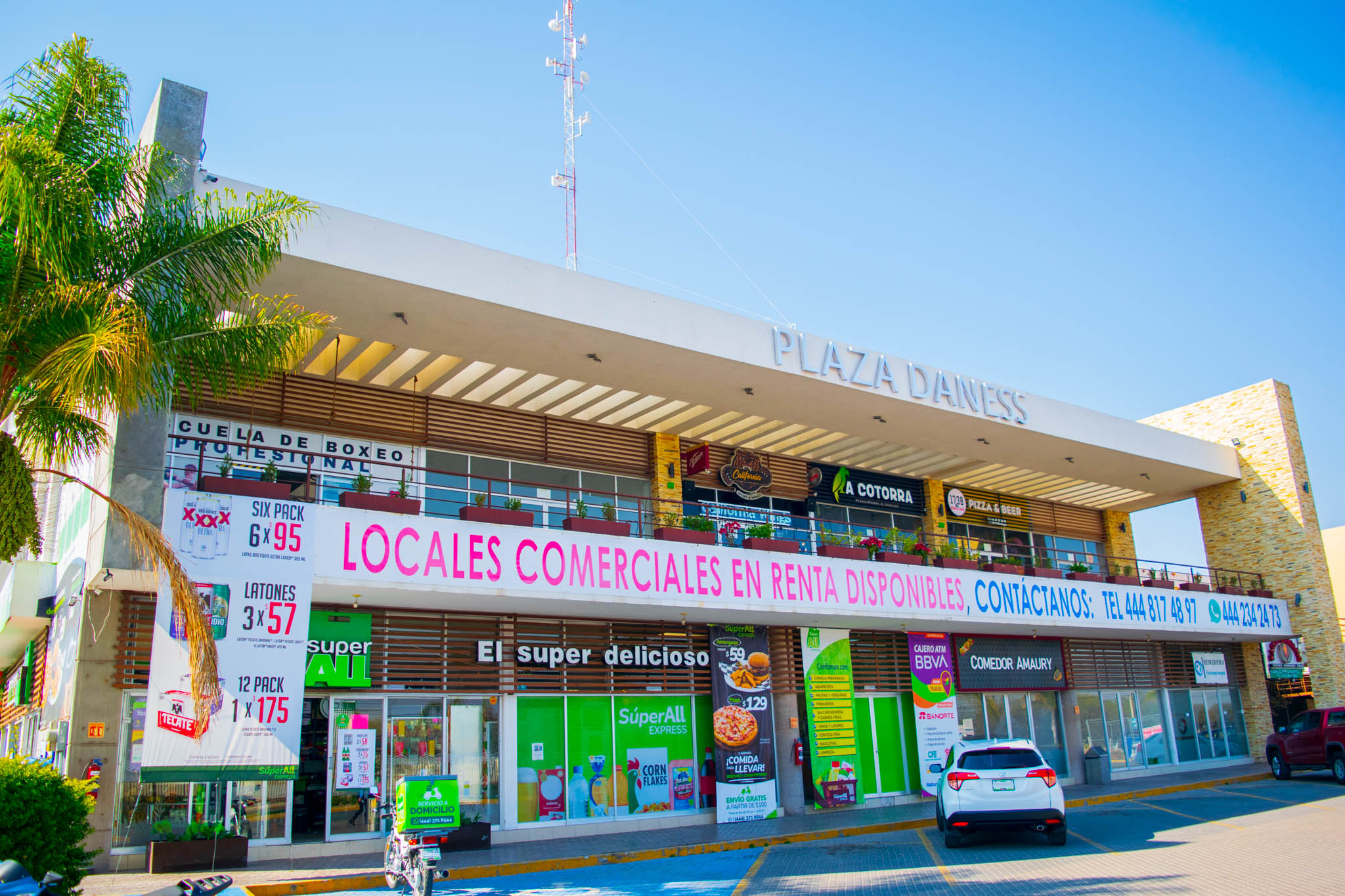 Fachada Plaza Danes